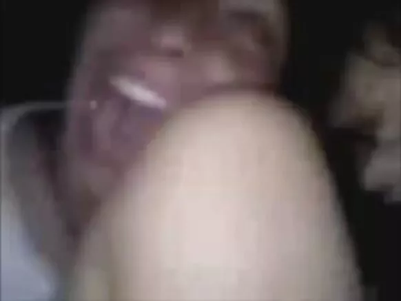 Meeksikoo, anal badhaasa Meeksikoo waliin. Guacala! Gadi fageenya anal.