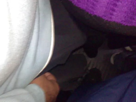 Meetroo lafa jalaa keessatti namoota hin beekne 2n porn anal erotic harkaan rukutame.