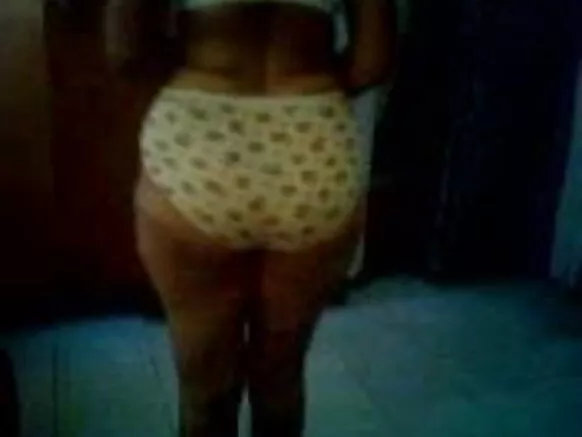 Guddittii aunty ha fi Venezuelaan anal sex.