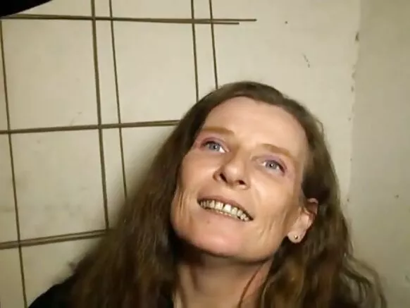 Eliza gangbang viidiyoo qaama saalaa Mandingo waliin hojjettoota irraa.